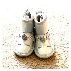 🦄 Super cute unicorn toddler boots 🦄